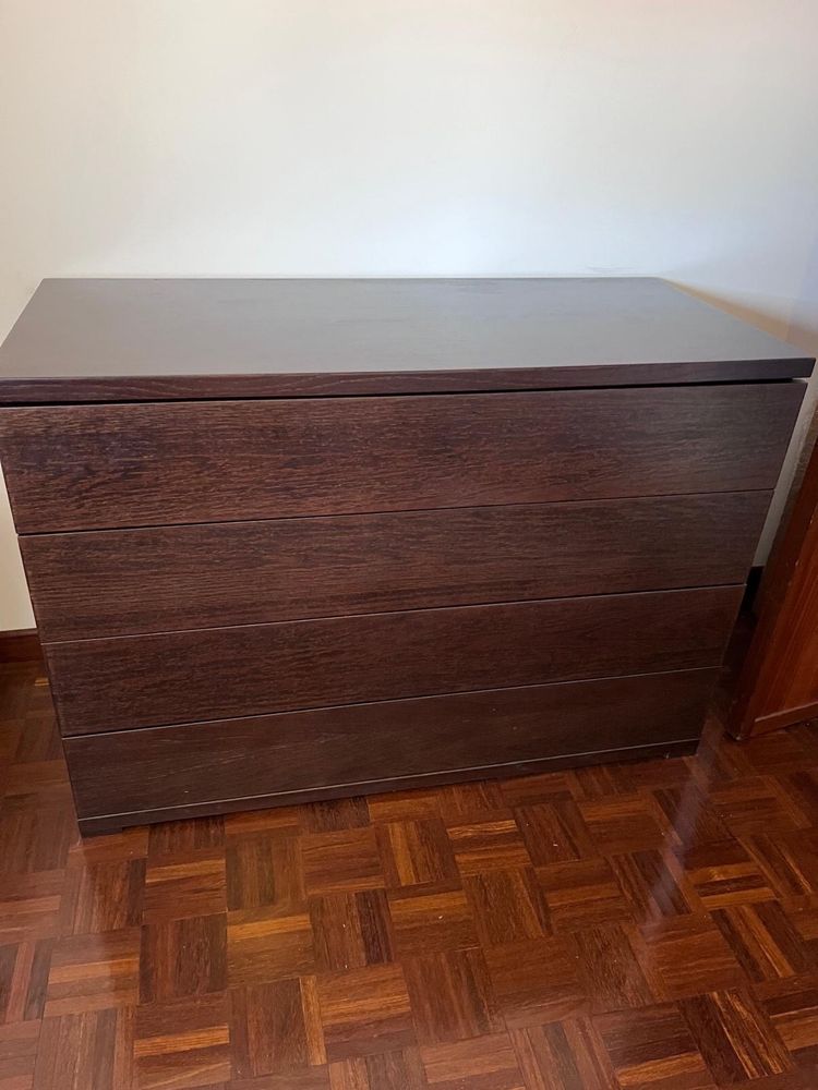 Mobília de quarto de casal em mogno