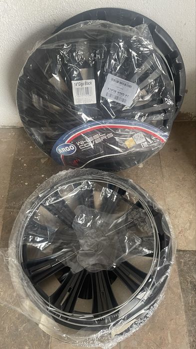 Tampões de roda para automóvel da marca ARGO