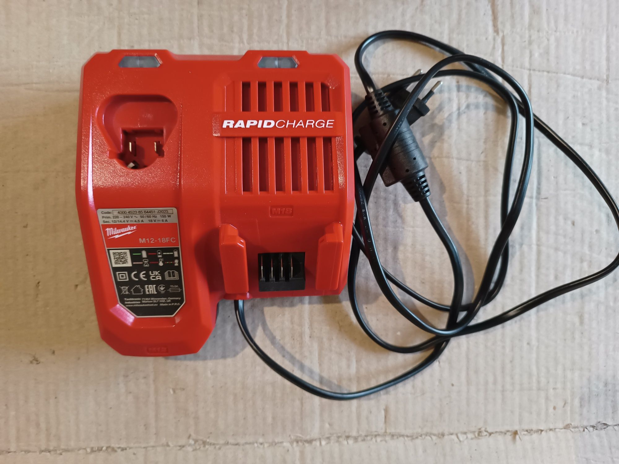 MILWAUKEE M18 ONEFHIWT 12. M18 FMTIW2F12 Milwaukee M18 B5 5.0 AH 2шт.