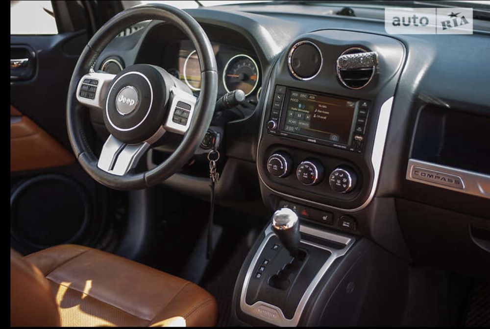 Jeep Compass 2013 рік • Автомат • Повний привід