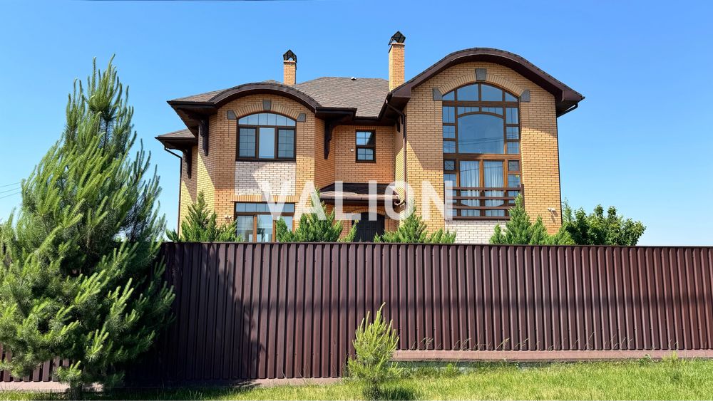 Будинок з сучасним ремонтом в с.Музичі, 25 км до метро Житомирська