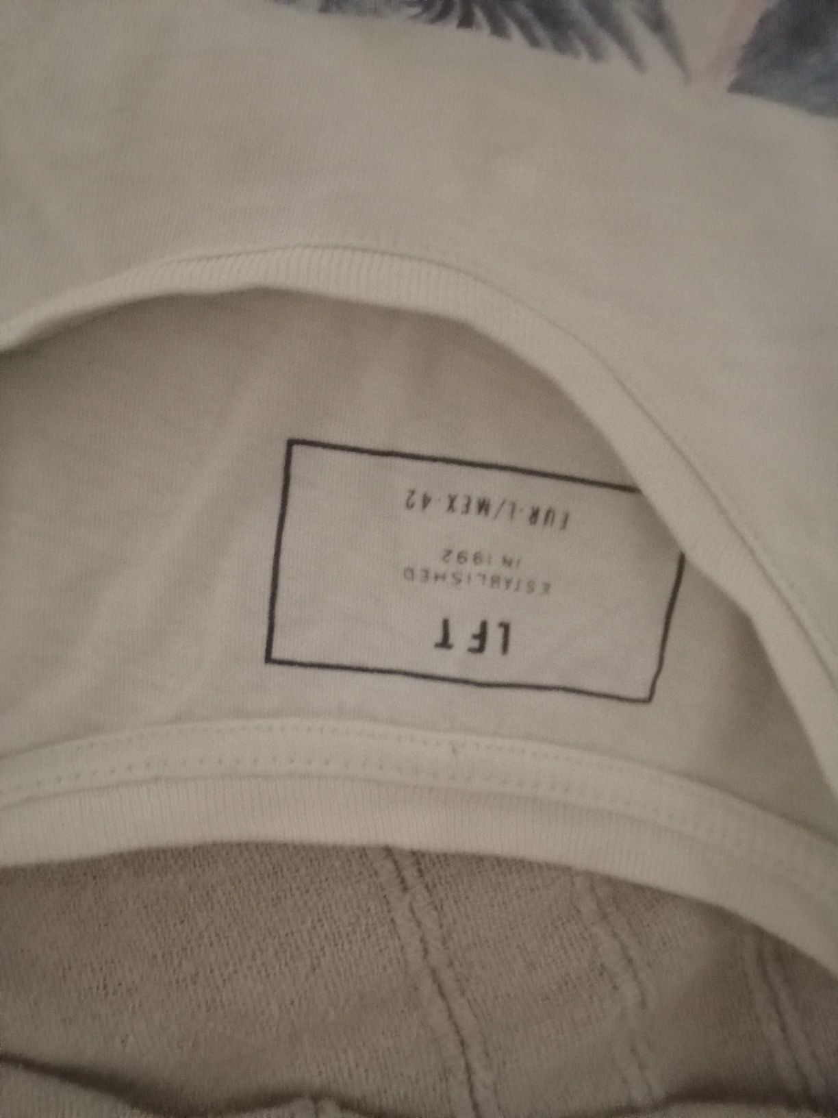 T-shirt Lefties branca