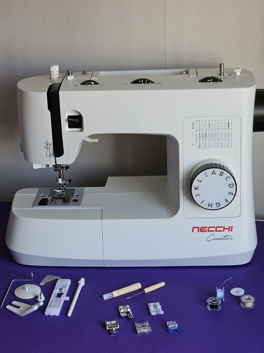 Швейна машинка Necchi C35