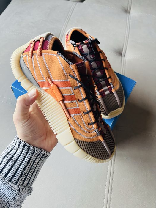 Кросівки Adidas 42 розмір нові