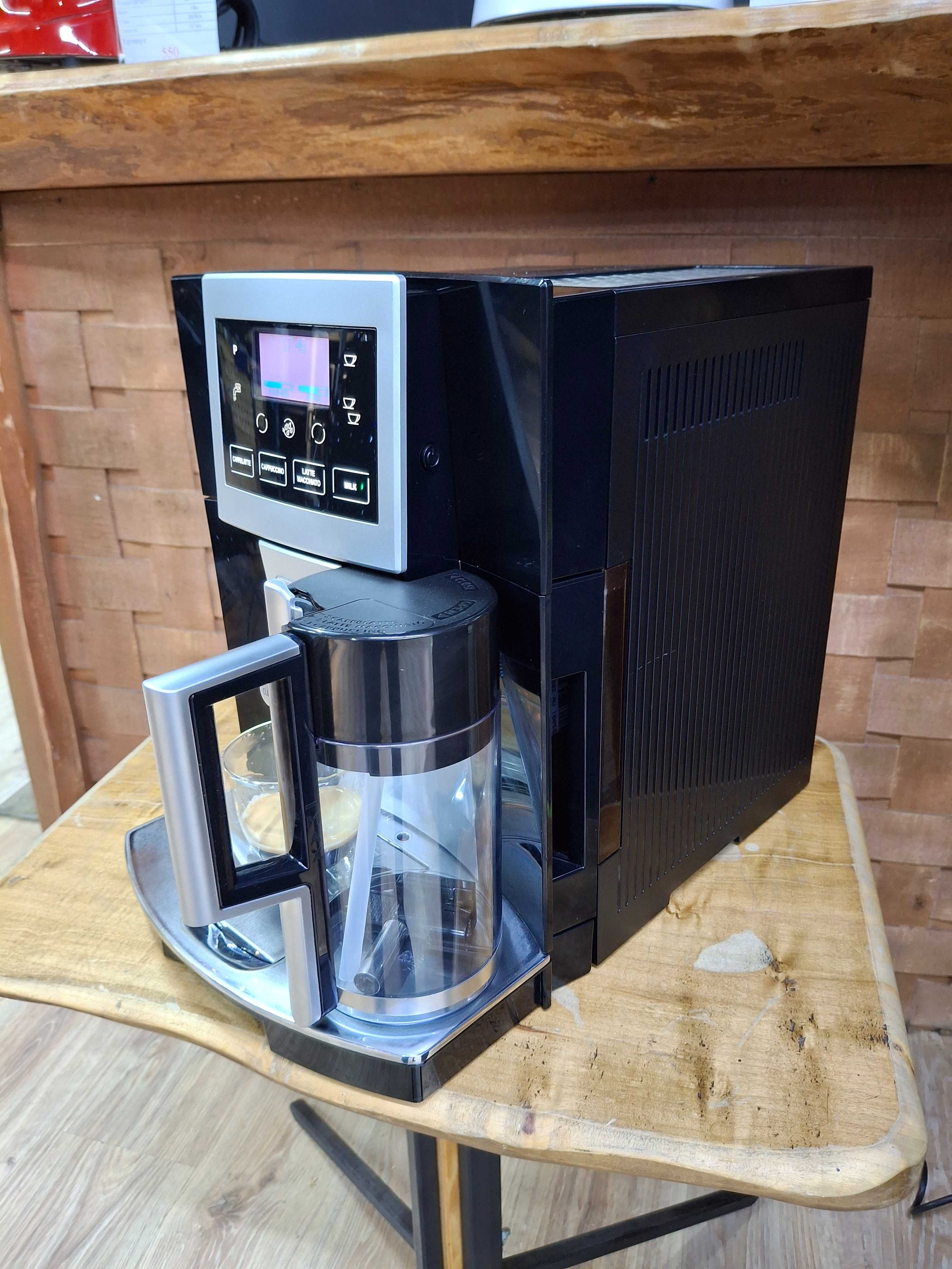 Кавомашина/Кавоварка/Кофемашина Delonghi Perfecta Cappuccino Graphic
