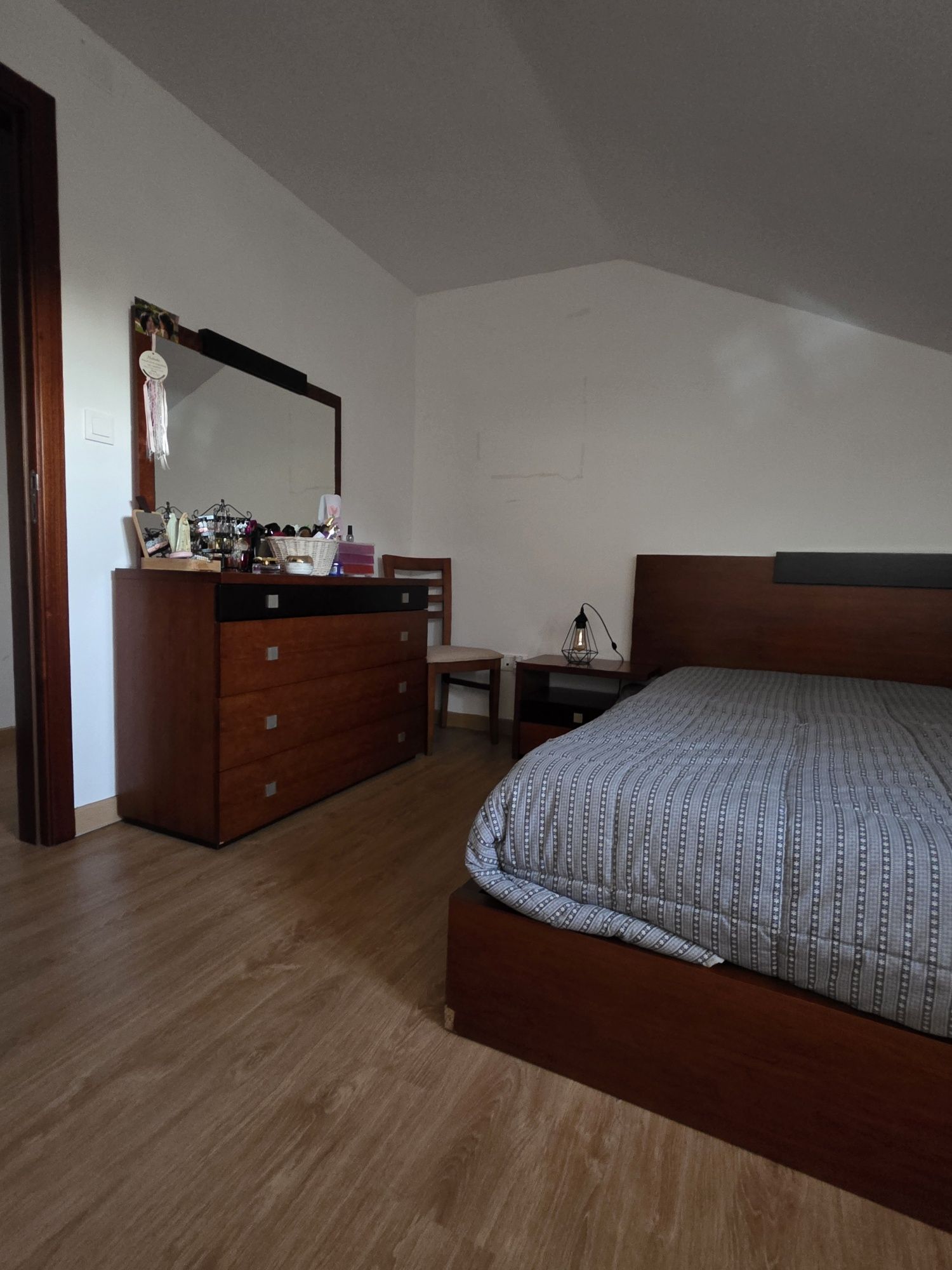 Quarto Casal c/cama+comoda+espelho