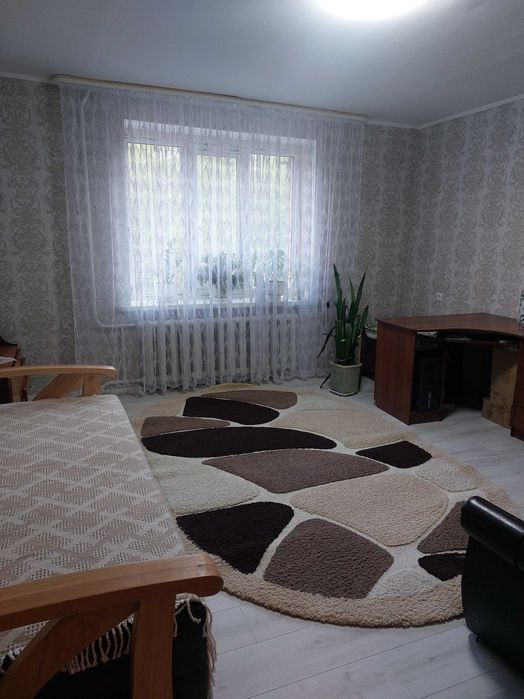 Продаж. Трикімнатна квартира. Район Ювілейний. Цегла.  Під програму.