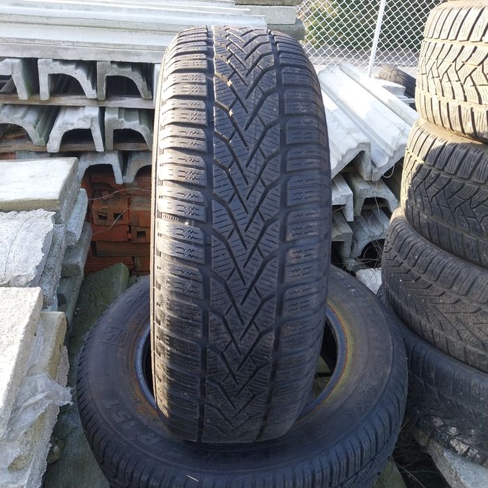 Opony Zimowe Semperit 195/65R15 91T
