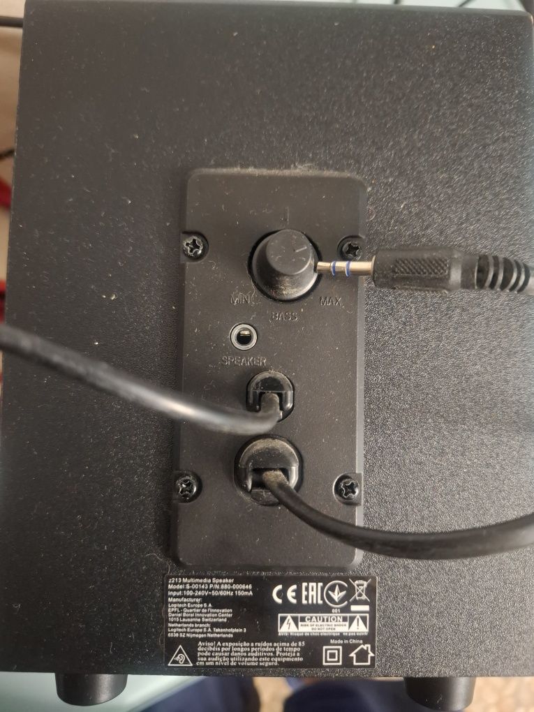 Colunas Sistema Som 2.1 Logitech Z213