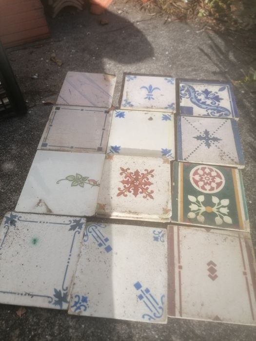 Vários azulejos etc...