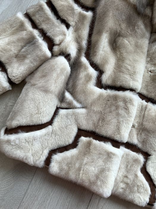 Норковая короткая шуба с вставками из замша