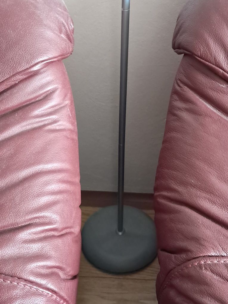 Lampa pokojowa podłogowa .