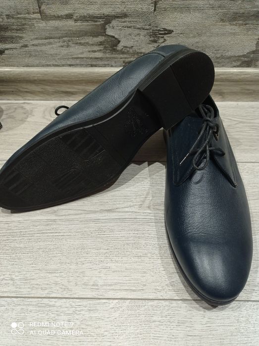 Продам шкіряні туфлі р.43