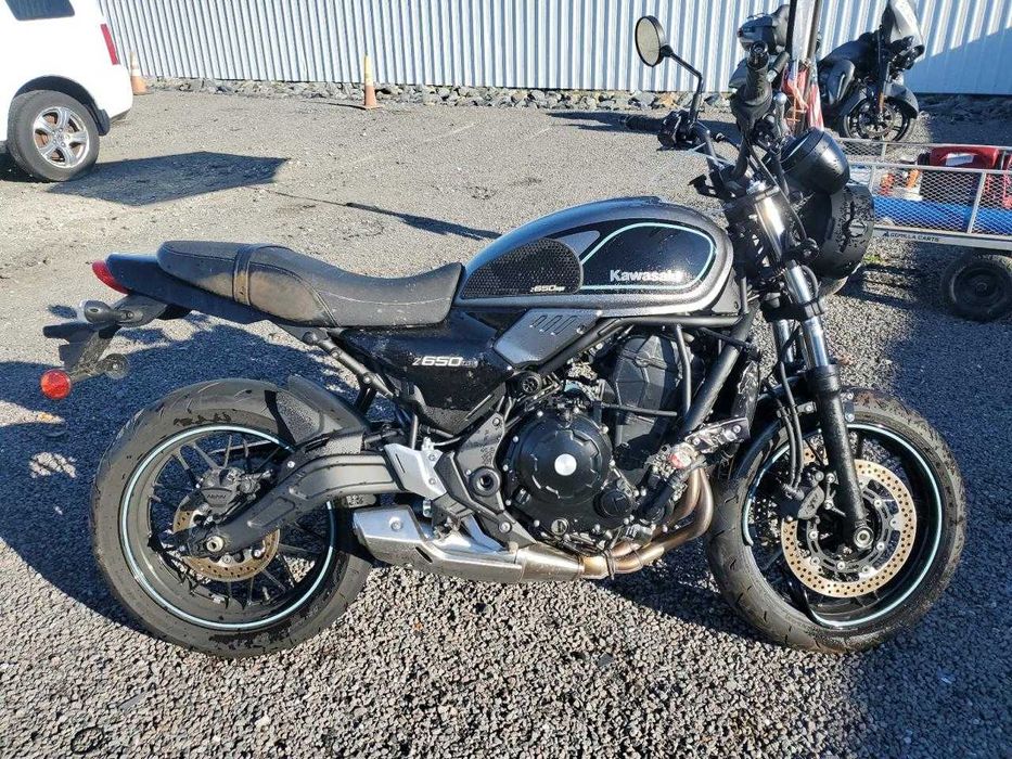 KAWASAKI ER650 m 2023