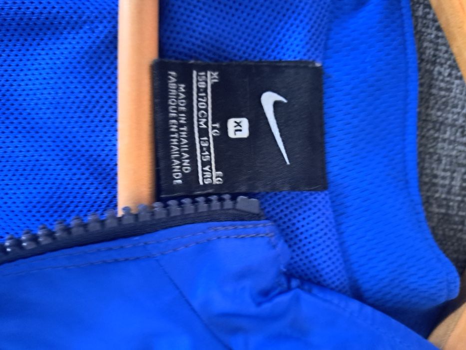 Kurtka chlopięca sportowa Nike rozm 158-164