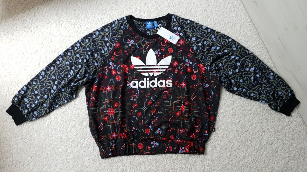 Bluza Adidas Originals Moscow Printed 40/L