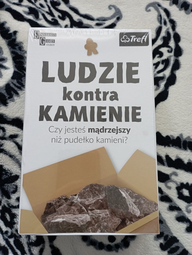 Ludzie kontra kamienie nowa gra