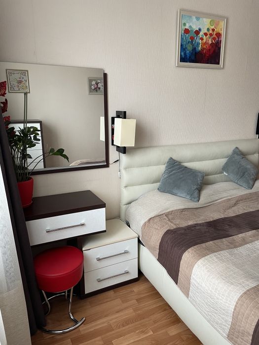 Продам 3х кімнатну квартиру. м. СПОРТИВНА, Колегіум.