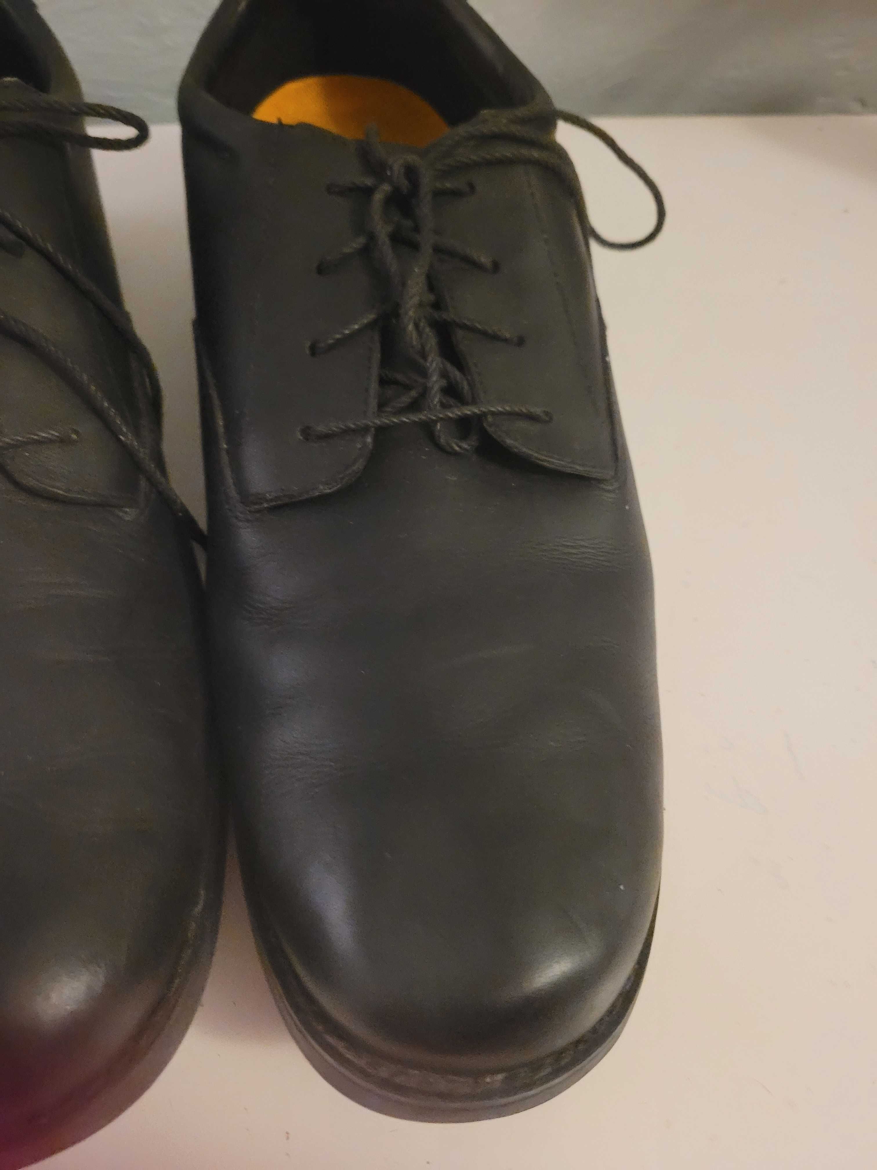 Czarne męskie buty Timberland ze skóry roz 45.
