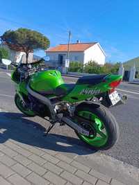 Kawasaki Ninja ZX 9 R