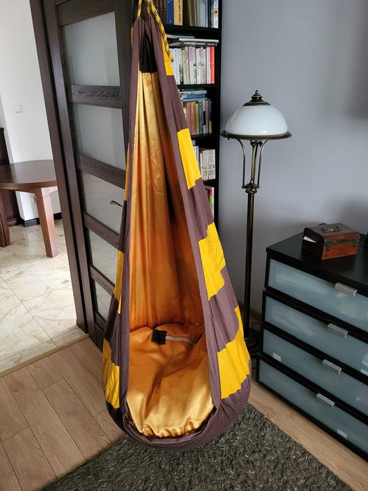 Huśtawka dziecięca pszczółka