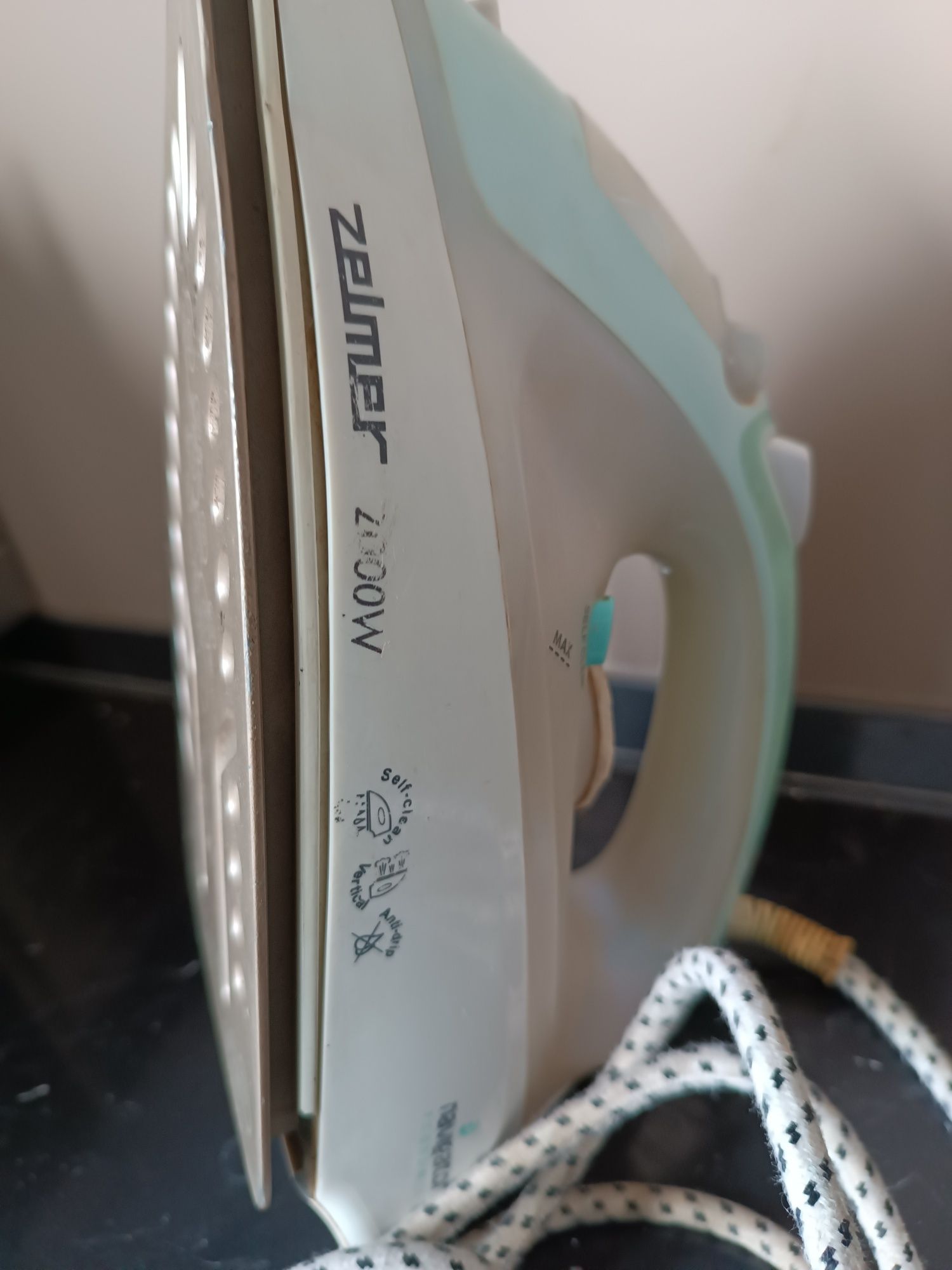 Żelazko Zelmer 2000W