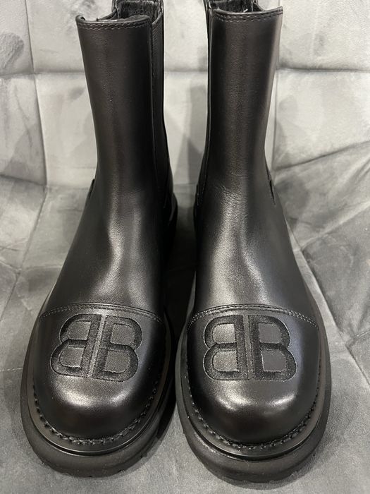 Жіночі челсі Balenciaga 38 розмір