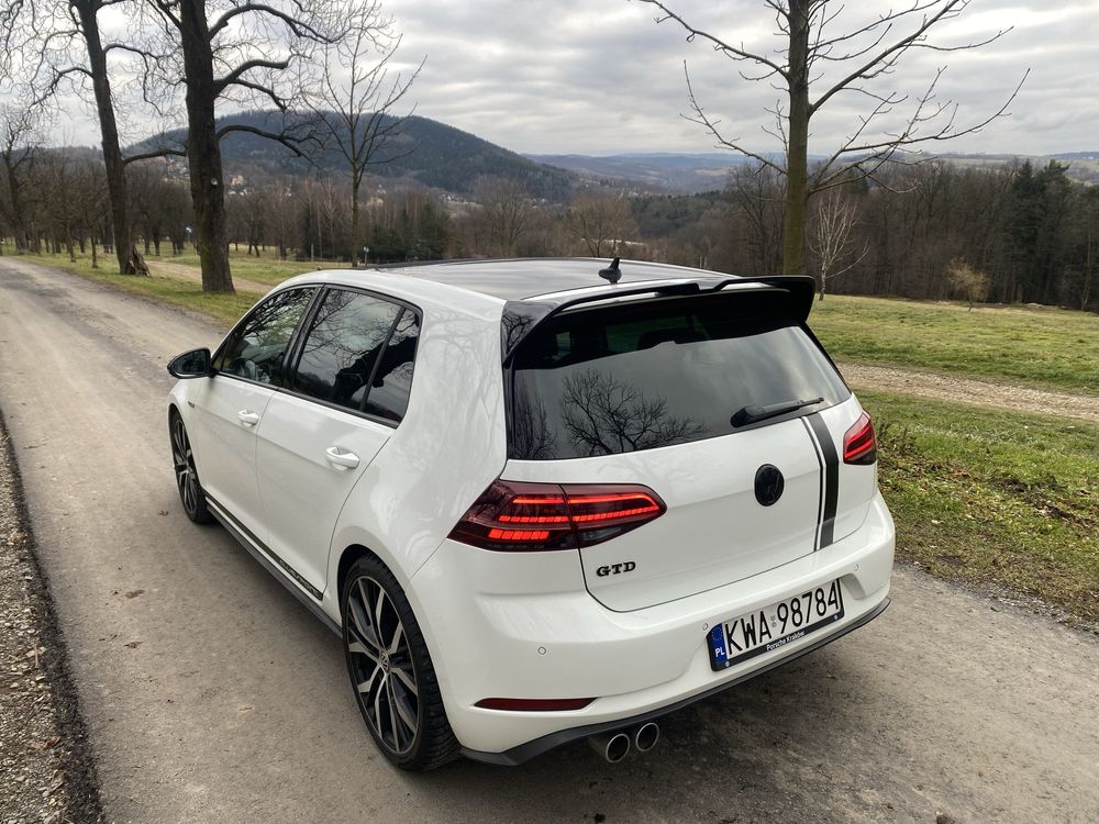Golf 7,5 gtd. Bogato  wyposażony