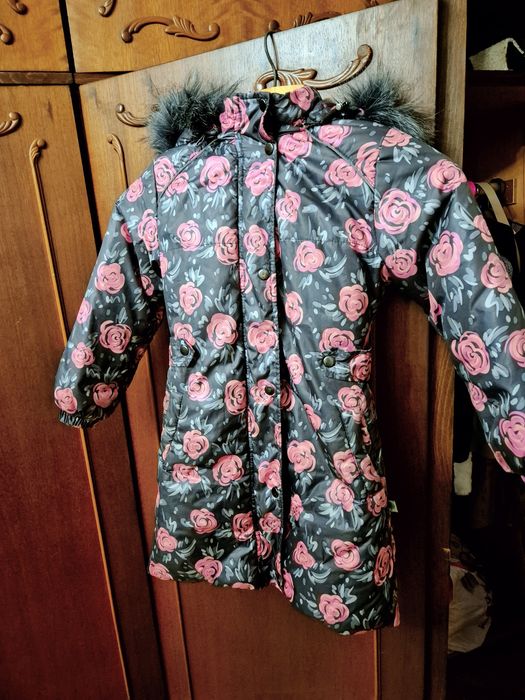 Куртка зимова на дівчинку 7-8р