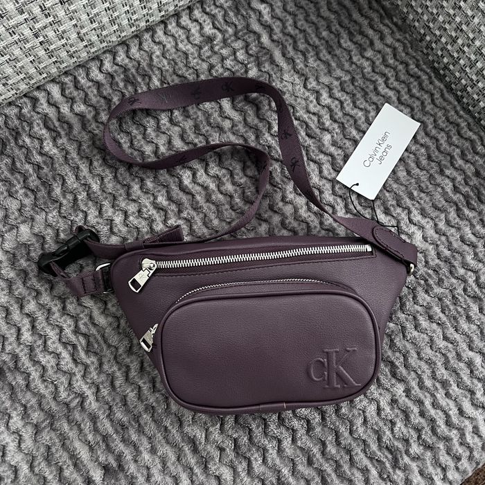 Бананка Calvin Klein