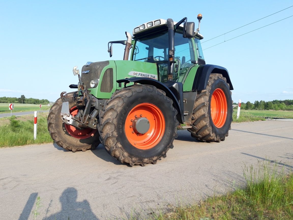 Ciągnik rolniczy Fendt vario 714 tms