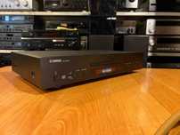 Odtwarzacz płyt CD Yamaha CD-S303 Audio Room