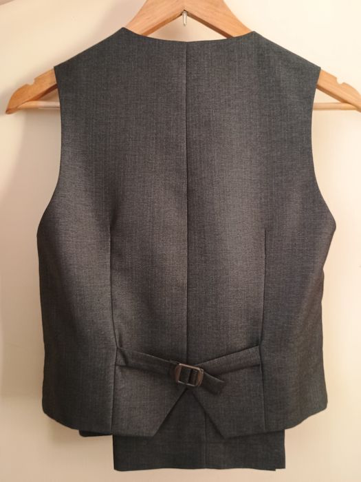 Garnitur chłopięcy w rozmiarze 146