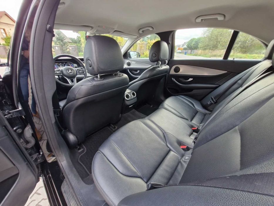 2018 Mercedes-Benz Klasa E 200 d 9G-TRONIC