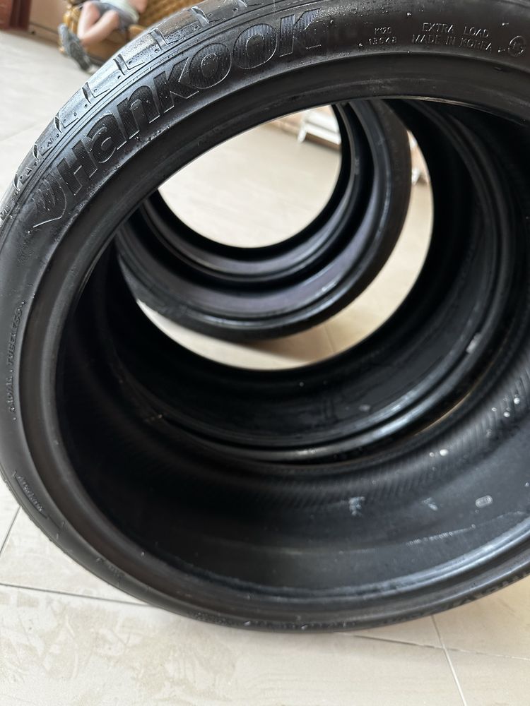 Продам 2 шины Hankook 245/35 R21