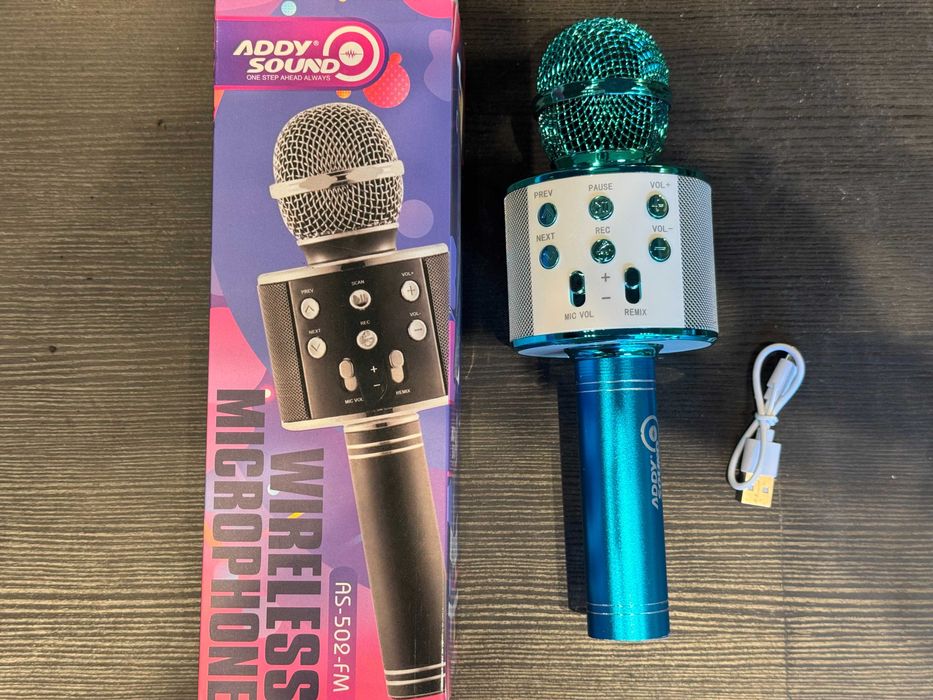 Conjunto de jogos de tabuleiro e cartas