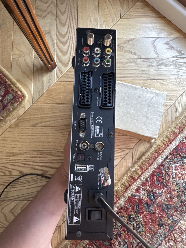 Tuner satelitarny Clarke-Tech C-Tech 2500 Plus – sprawny, BEz pilota