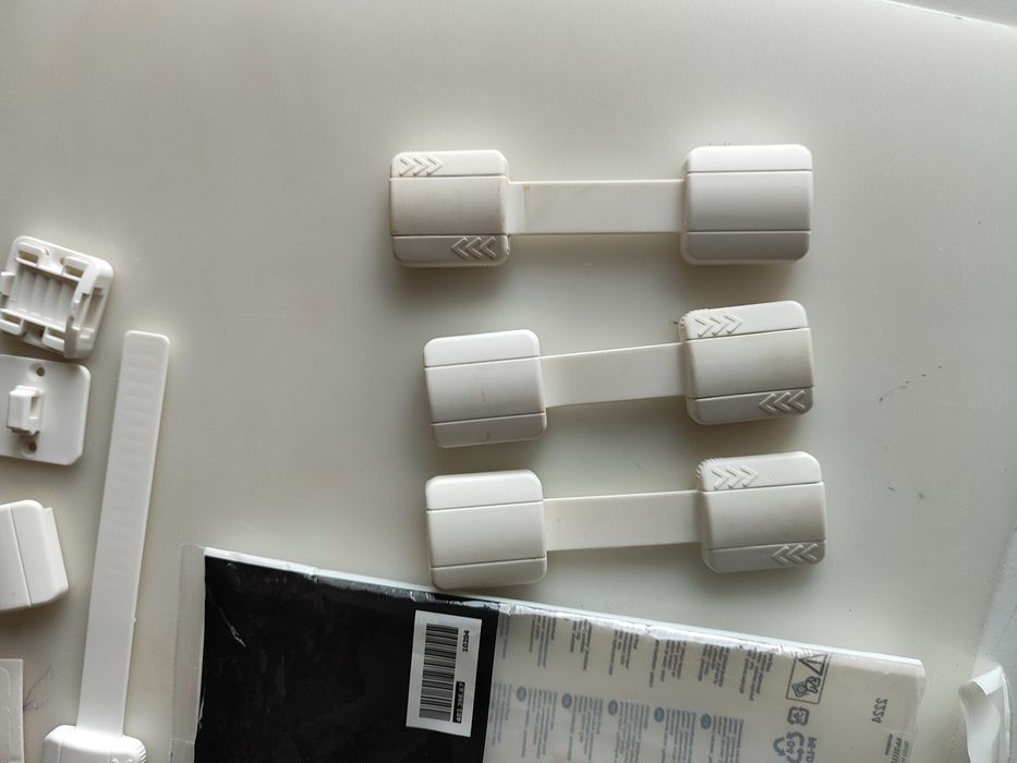 Bloqueio de porta e proteção de cantos UNDVIKA