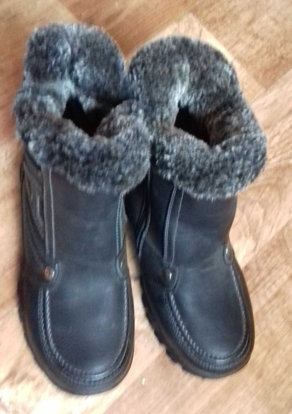 Nowe buty zimowe chłopięce 33