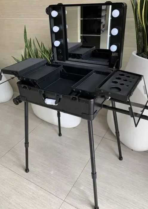 Walizka kufer kosmetyczny