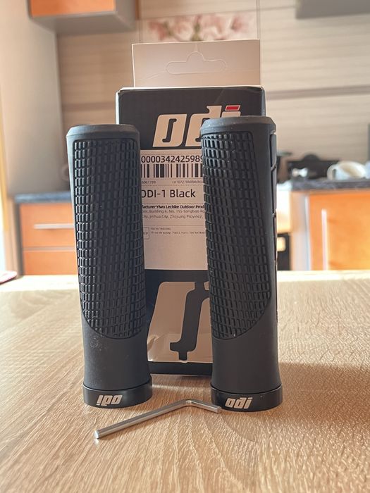 Грипсы odi (downhill enduro trail)