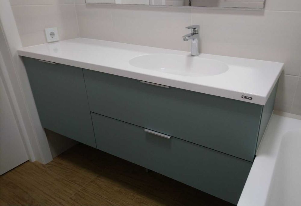 Умивальник під замовлення зі штучного каменю, стільниця в ванну