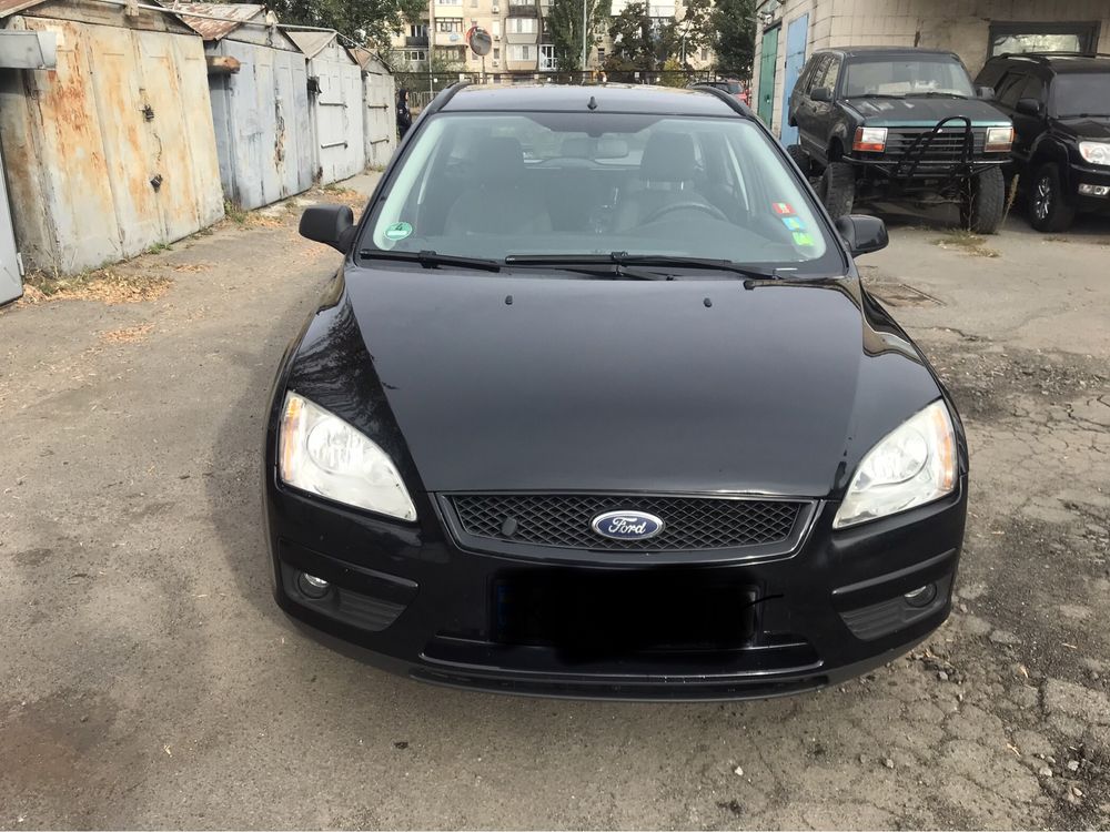 Продам автомобиль Ford Focus 1.8