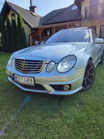 Mercedes E63 AMG W211