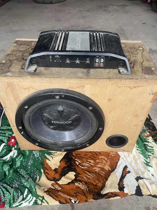 Продам Сабвуфер з усилителем