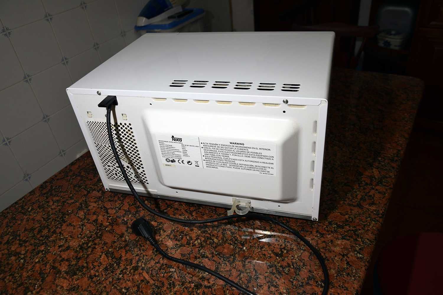 Micro Ondas Teka com Grill