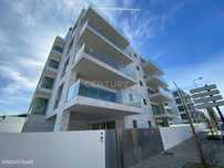 Apartamento T2 no Edifício São Paio Apartments com varanda e garagem