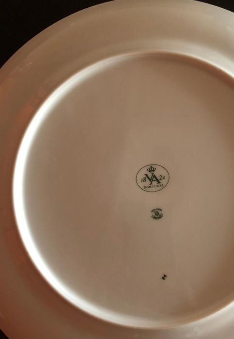 Pratos vista alegre cozinha velha nunca usados com 26cm de diâmetro