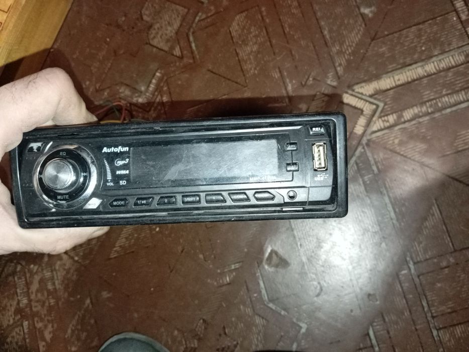 Автомагнитола Peoneer DEH-2800MP! СРОЧНО