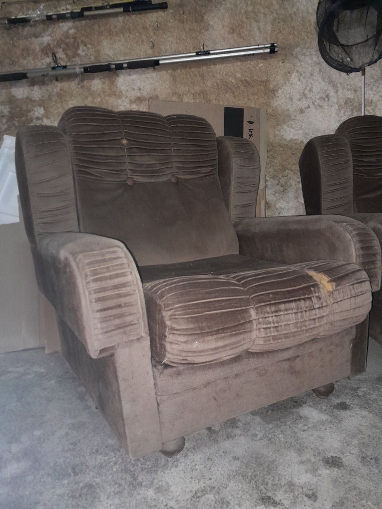Vende se conjunto de sofás